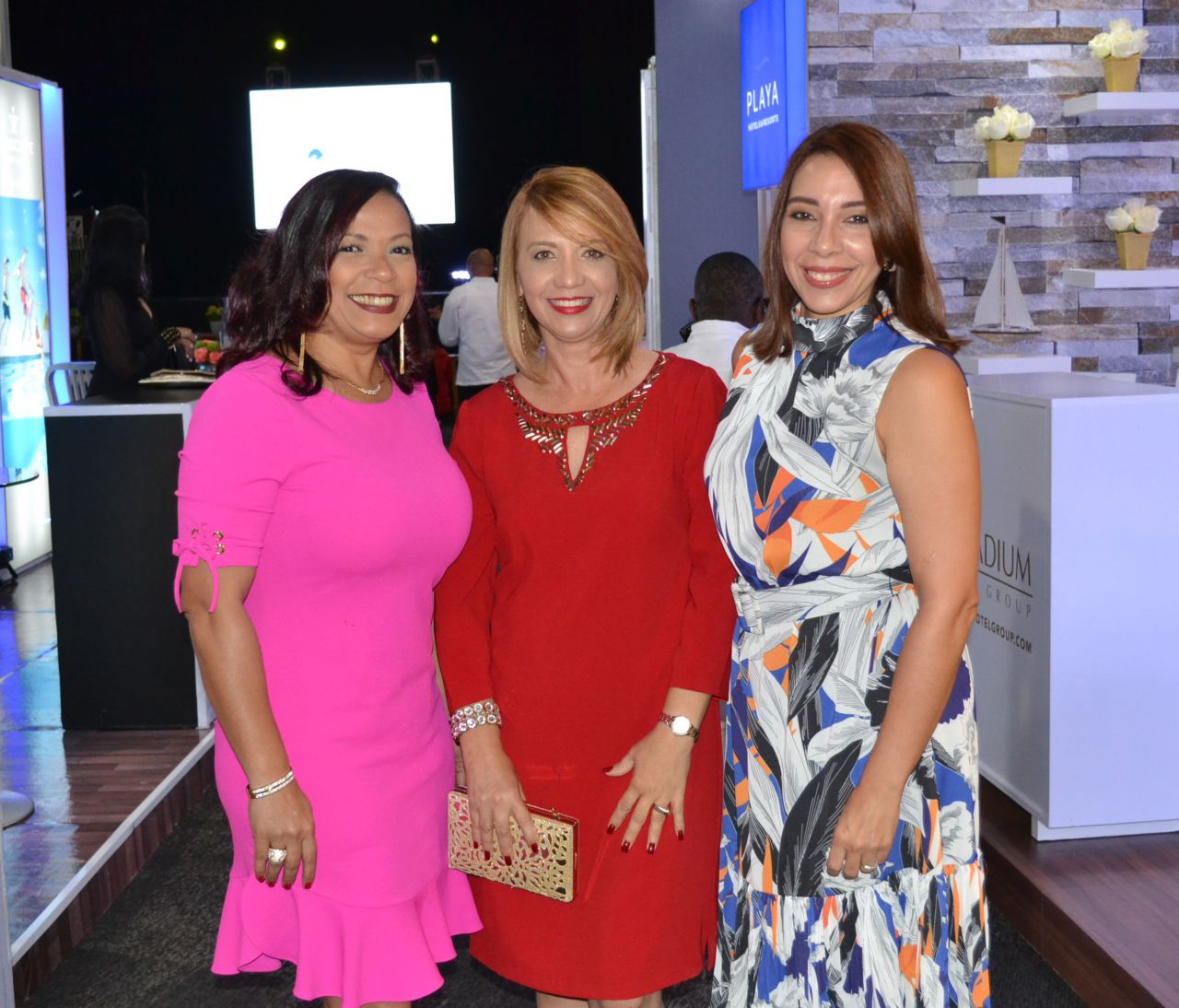  Karina Paredes, Wendy Rodríguez y Lissette Rosario.