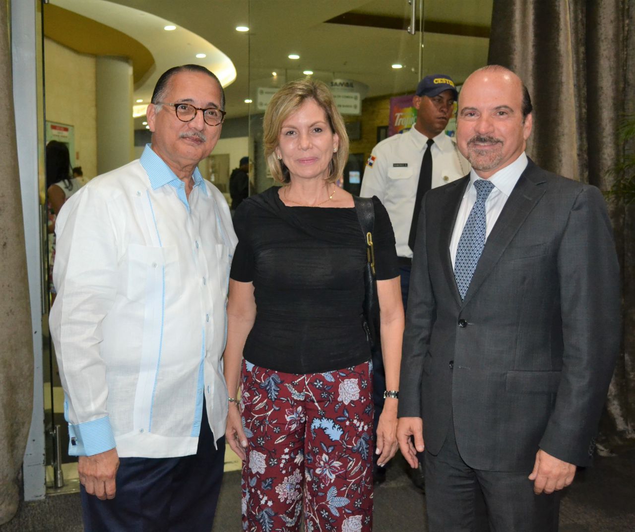 Arturo Villanueva, Rosa de Asilis y Luis José Asilis.