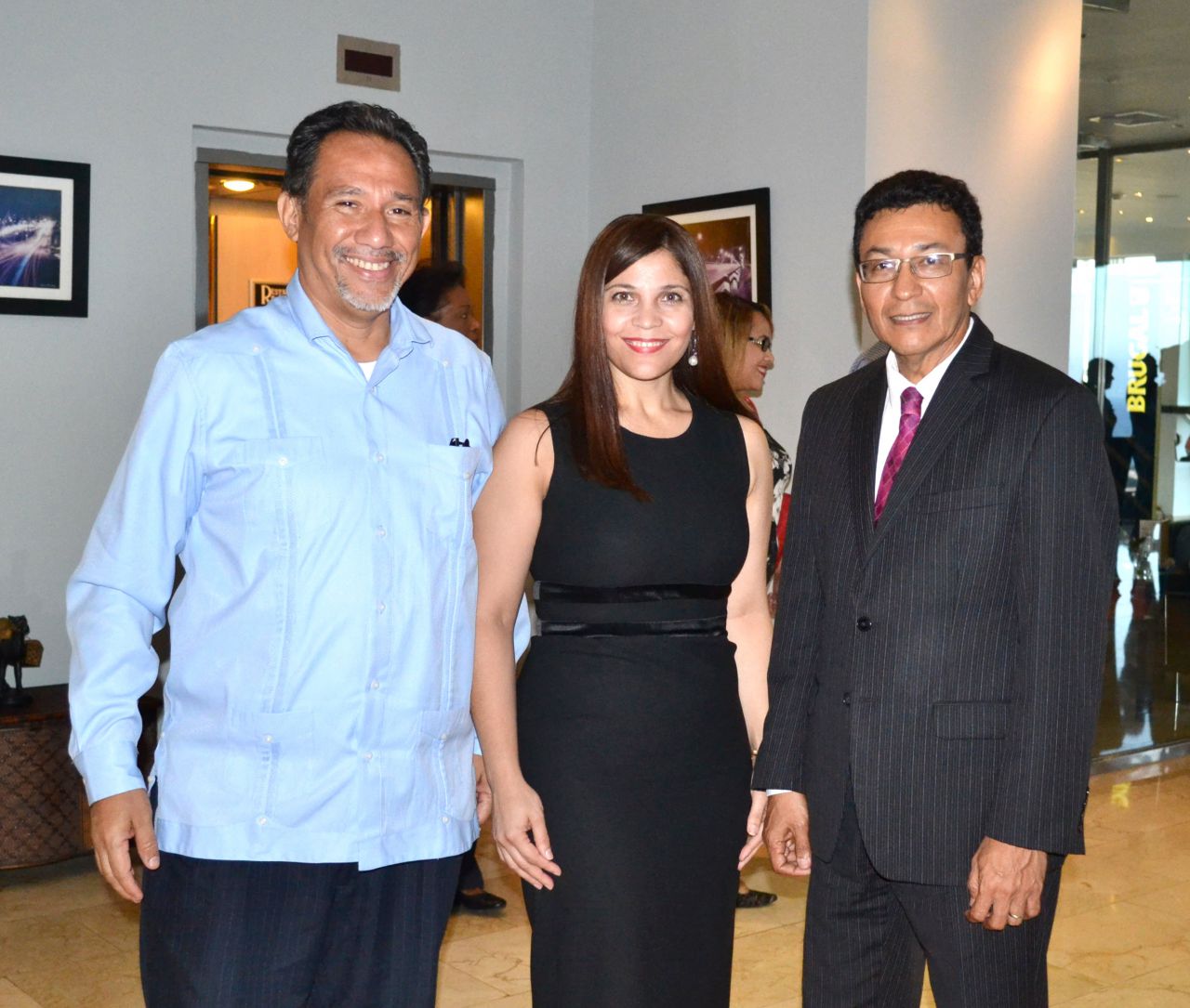 Marcos Herrera, Nancy Arias y Oscar Chávez Valiente. 