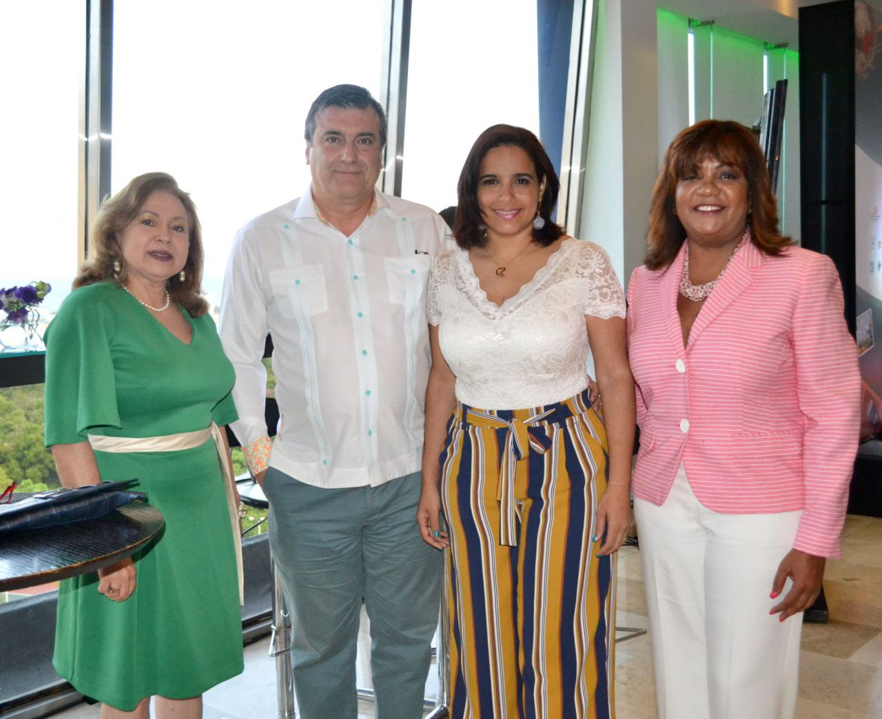 María De los Ángeles Romero, Fernando Moreno, Amarilis Durán y Elizabeth Gutiérrez.