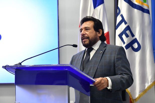 Excelentísimo Felix Ulloa, vicepresidente de la República de El Salvador.