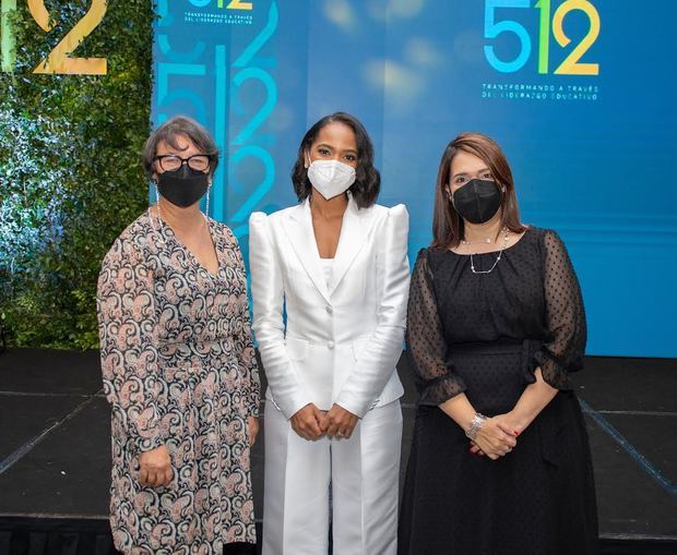 Nurys González, Rosaliz Calderón y Ángela Español.