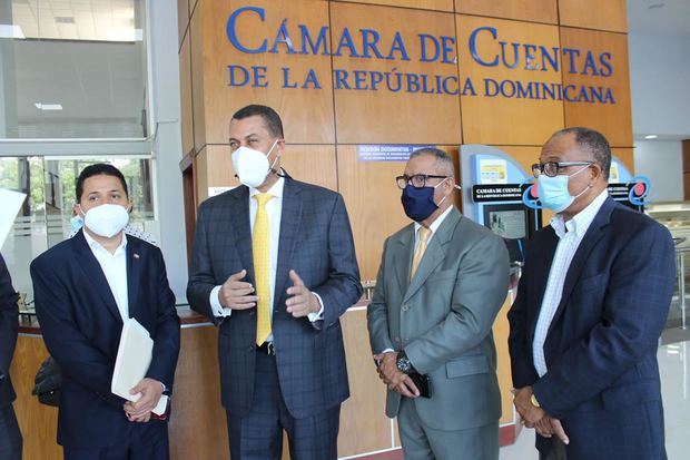 Guido Gómez Mazara solicita auditorías a gestiones de Peralta, Vargas y Javier García.