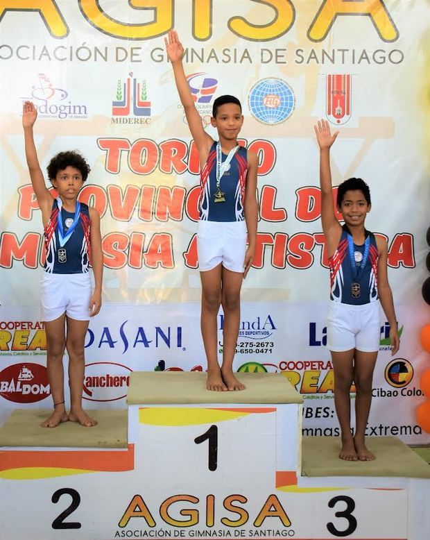 Nivel 5 masculino, máximo acumulador, John Lantigua, segundo; Lucas Disla, primero y José Ángel Rodríguez, tercero.