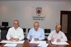 Cámara de Comercio de Puerto Plata firma acuerdo de cooperación con APEDI y el Fondo Agua Yaque del Norte
