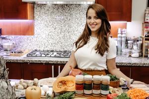 Master Chef dominicana Elisa Miguel lanza nueva marca de productos naturales