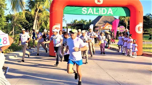 tradicional carrera de 5K en las instalaciones del Hard Rock Hotel & Casino Punta Cana. 