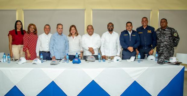 Lanzamiento de una campaña de concienciación creada por la Procuraduría General de la República y el Comité Pro-Acción de Sosúa.