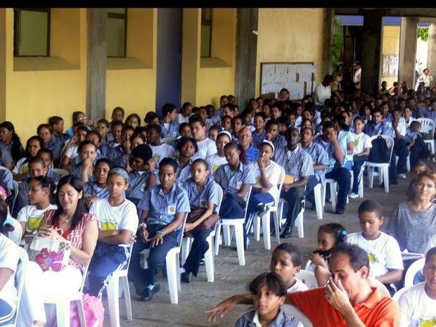 FEDEPADRES llama a vacunar estudiantes para evitar contagios en las escuelas.