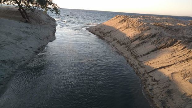 Lagunas de Manzanillo siguen con vida, director de desarrollo fronterizo interviene con equipo de dragado