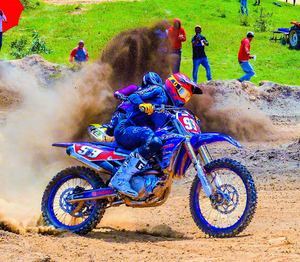 Manny Mora doble campeón nacional y de naciones latinoamericanas mantiene dominio motocross en RD