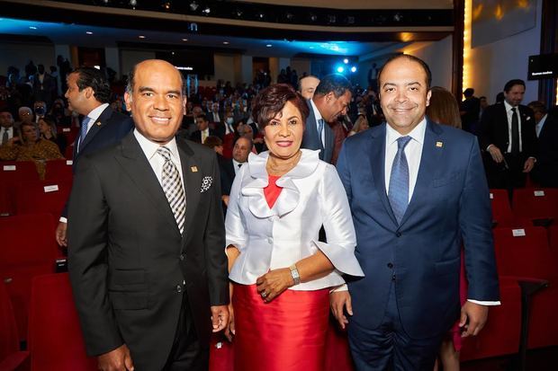 Víctor Rojas, Josefa Castillo y Samuel Pereyra.