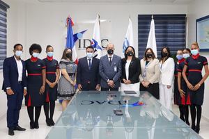 El IDAC y la ASCA firman acuerdo interinstitucional con Inter Aviation Services 