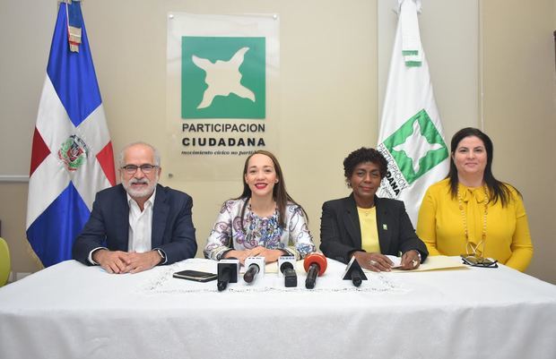 Francisco Álvarez, Leidy Blanco García, Fátima Lorenzo y Claudia Álvarez.