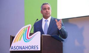 Joel Santos presenta programa de ocho puntos para restablecer el turismo