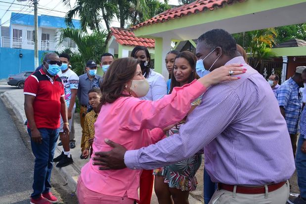 Margarita recibe el respaldo de cientos de dirigentes del PLD.