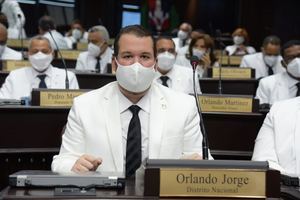 Diputado Orlando Jorge Villegas pide a Turismo e Intrant buscar solución a corto plazo en conflicto con Uber