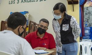 Autoridades penitenciarias y de salud inician programa de detección de VIH y COVID-19 en La Victoria y Najayo