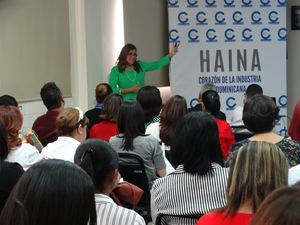 Presentan evolución reciente del mercado laboral a empresarios de Haina