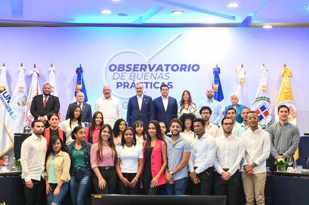 Grupo asistente al Observatorio de Buenas Prácticas.