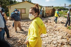 Alcaldesa Carolina Mej&#237;a encabeza operativo limpieza en La Ci&#233;naga