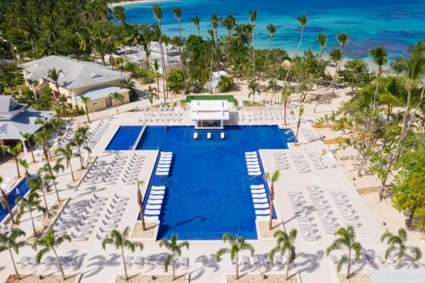 El Presidente Luis Abinader reinaugura el hotel Bahia Principe Grand El Portillo