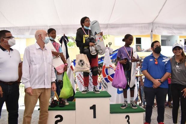 Premiación de la rama femenina del Campeonato Nacional de Skateboard.