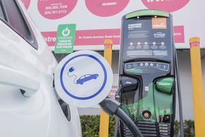 Edesur, Evergo y Texaco inauguran nuevo cargador eléctrico en Los Prados