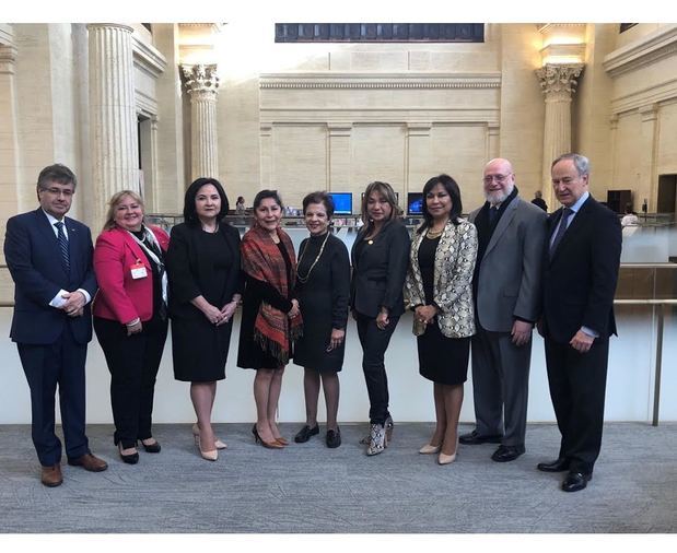 Miembros de la Embajada de la República Dominicana en Canadá que asistieron al diálogo que procura fomentar la No Violencia contra la Mujer desde un marco interinstitucional.