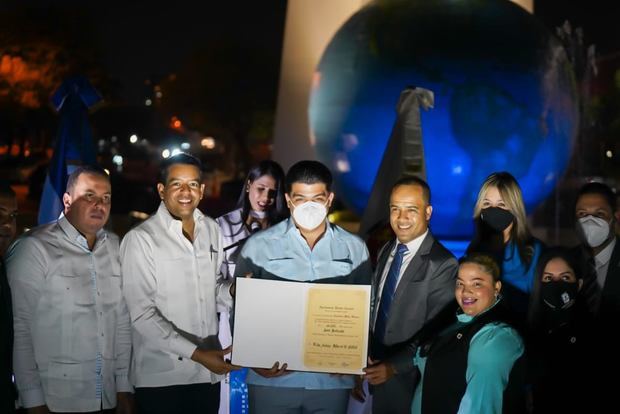 Regidores del Distrito Nacional reconocen a Jóvenes destacados.