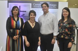 Mary Frances Att&#237;as Ant&#250;n inaugura exposici&#243;n &#8220;Camino de Santiago&#8221; en Galer&#237;a 360