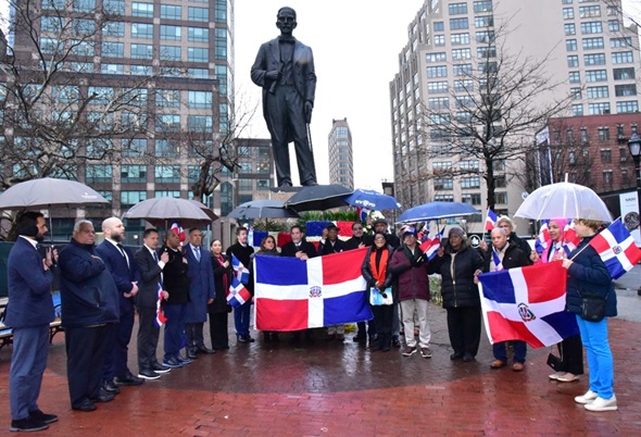 Consulado RD-NY conmemora 211 aniversario natalicio Duarte.