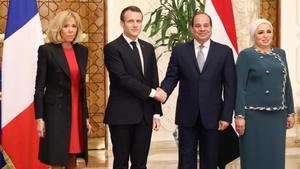 Macron pide a Al Sisi respeto de los derechos humanos en Egipto 