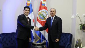 Alvarado y Medina evalúan agenda bilateral y reformas al SICA