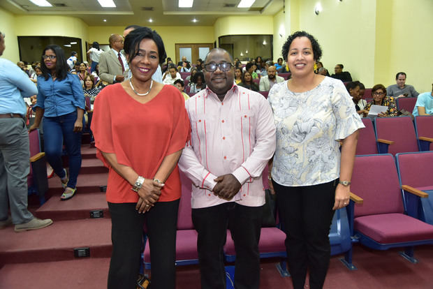  Martha Díaz, Julio Paen y Susana Guerrero.

