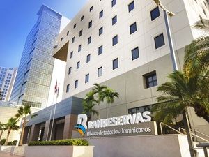 Financiamientos de Banreservas a producción de arroz garantiza seguridad alimentaria en RD