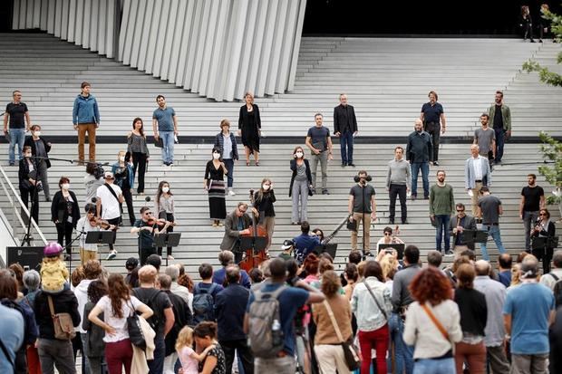 Lluvia de críticas a la celebración masiva de la Fiesta de la Música en París.