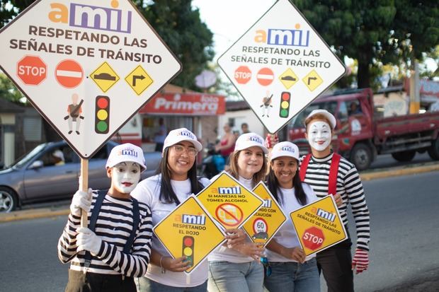 El movimiento 'A Mil con Luis' promueve la educación vial en la temporada de Semana Santa'