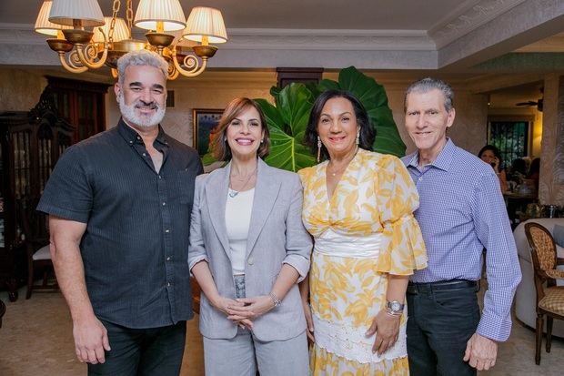 Miky Alfonseca, Yolanda Martínez, Xiomara Calligaris y Fabio Calligaris.
