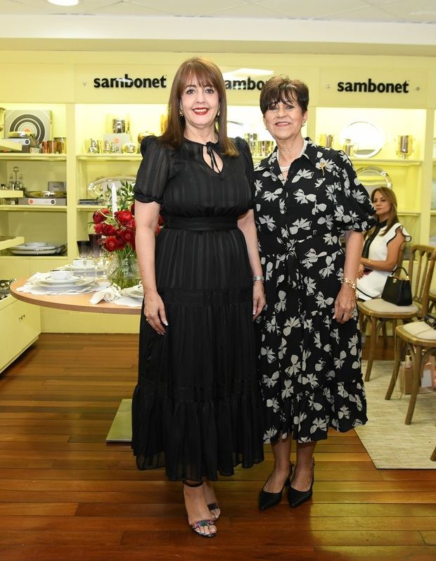 Yanira Fondeur de Hernández y Francia de Subero.