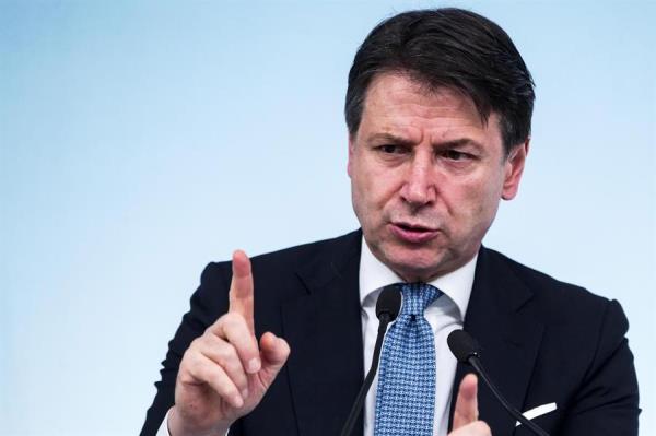  El anuncio fue hecho por el primer ministro italiano, Giuseppe Conte en una rueda de prensa celebrada en la Jefatura del Gobierno, en Roma.
