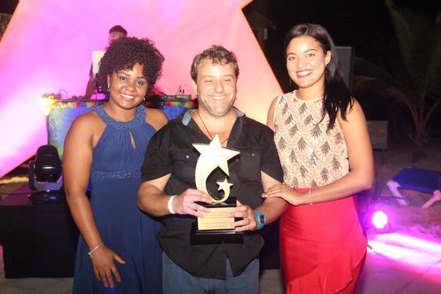 Anadelia Cordero, José Manuel Eirin (Manu) y Carol Rodríguez.
