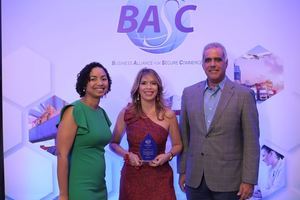 Reconocen empresas por compromiso con BASC Dominicana