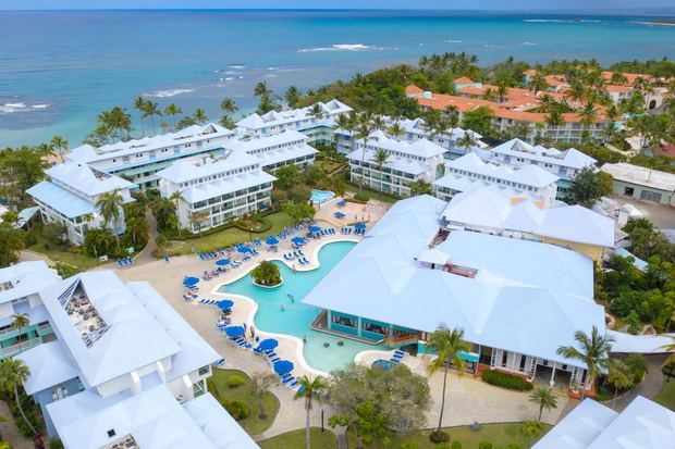 Hotel Grand Paradise desde vista desde otra área.