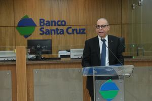 Banco Santa Cruz inaugura su centro de negocios 37 en Blue Mall