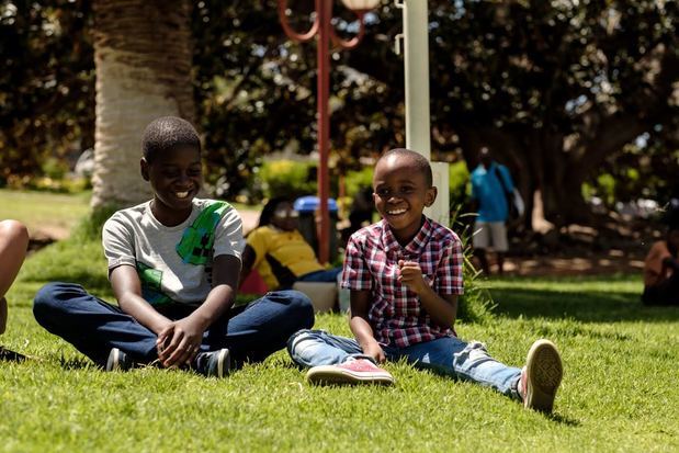 Al intensificarse las amenazas climáticas y comerciales, la Comisión OMS-UNICEF-Lancet presiona para que se replantee a fondo la salud de los niños.