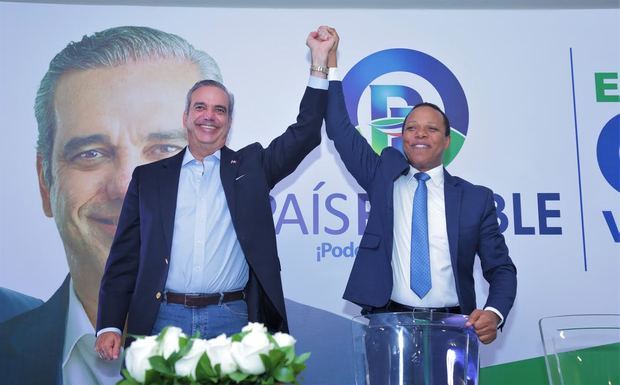 Candidato presidencial Luis Abinader y Milton Morrison quien apoya junto a otros 6 partidos y dirigentes la candidatura de Abinader.
