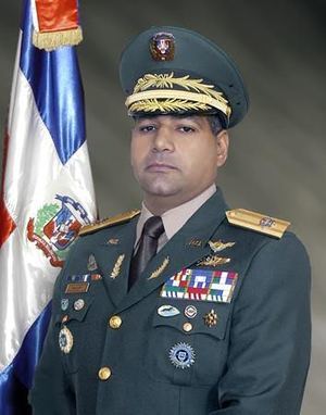 Teniente General ERD, Rubén D. Paulino, Ministro de Defensa.