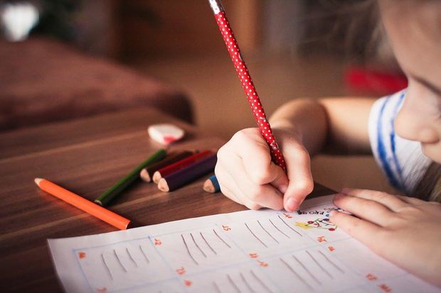 Decenas de estudiantes de distintas partes del país siguen sumándose a la campaña de motivación del Ministerio de Educación, MINERD, #LoAprendíEn40tena.