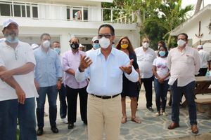 Sector Externo de Luis Abinader dona insumos médicos a hospital en Hato Mayor